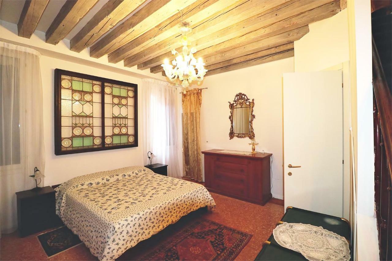 Al Mezzanino, Palazzo Torniello Venise